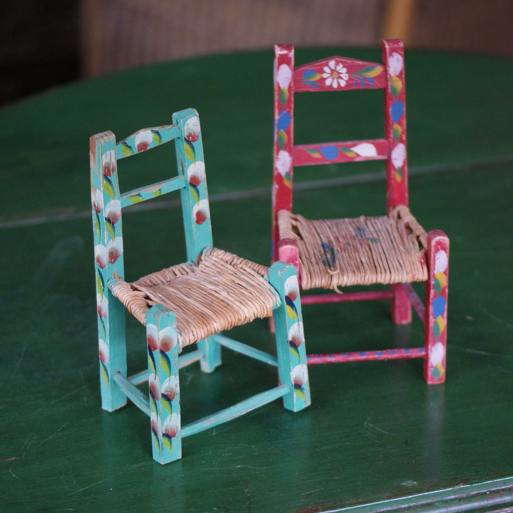 Miniature Painted Wooden Chair – Zinnia Folk Arts