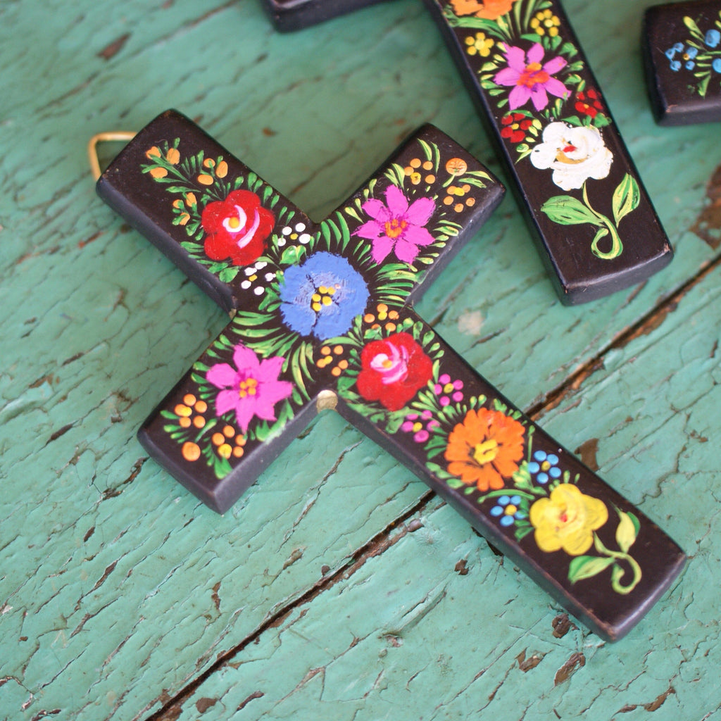 Small Lacquered & Painted Chiapas Wood Cross – Zinnia Folk Arts
