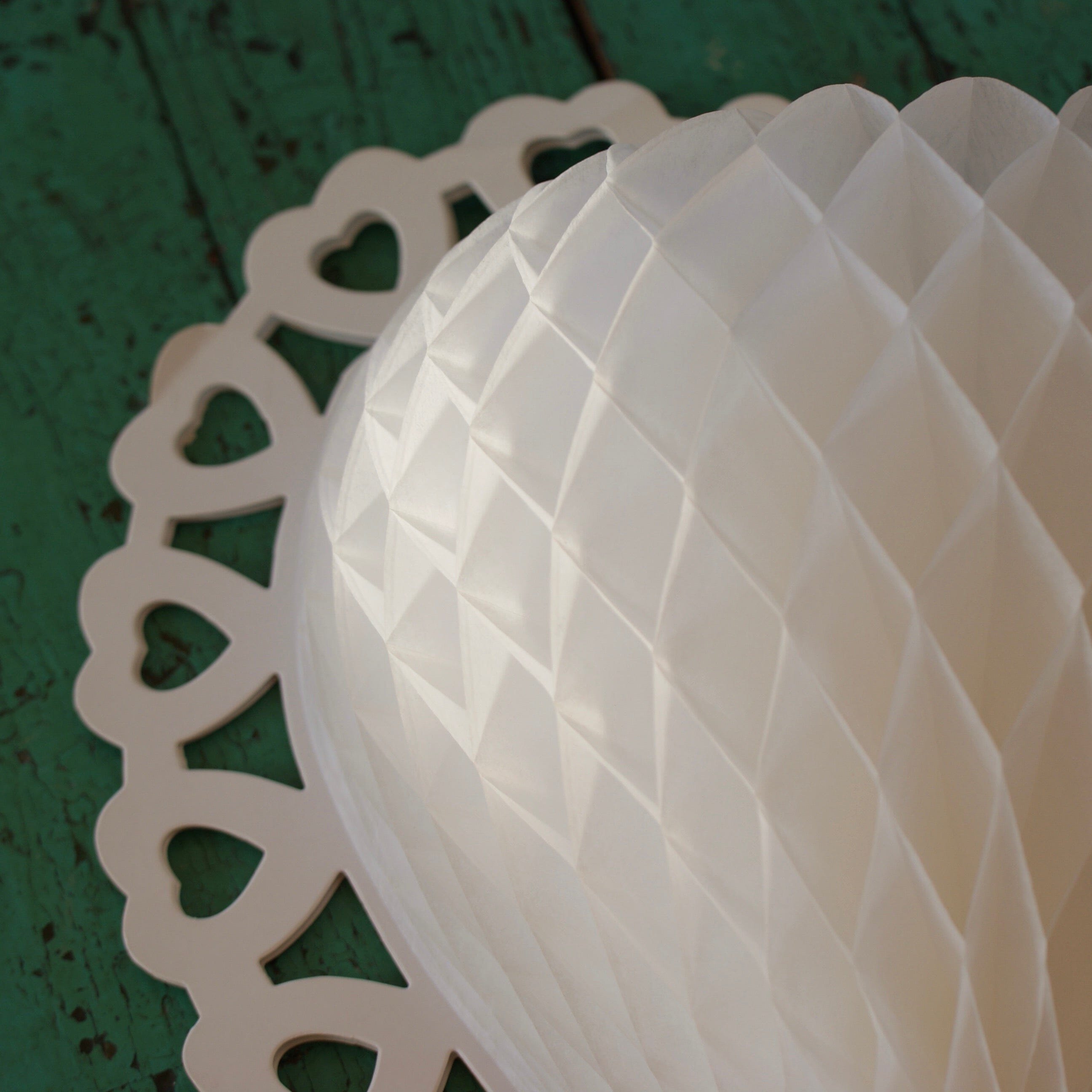 3 D Hanging Honeycomb Valentines-AS IS  Zinnia Folk Arts   