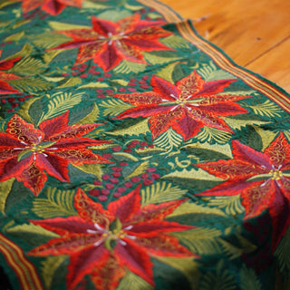 4'  Christmas Machine Embroidered Table Runner Christmas Zinnia Folk Arts   