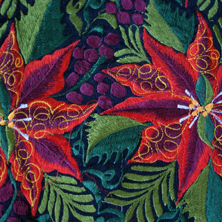 4'  Christmas Machine Embroidered Table Runner Christmas Zinnia Folk Arts   