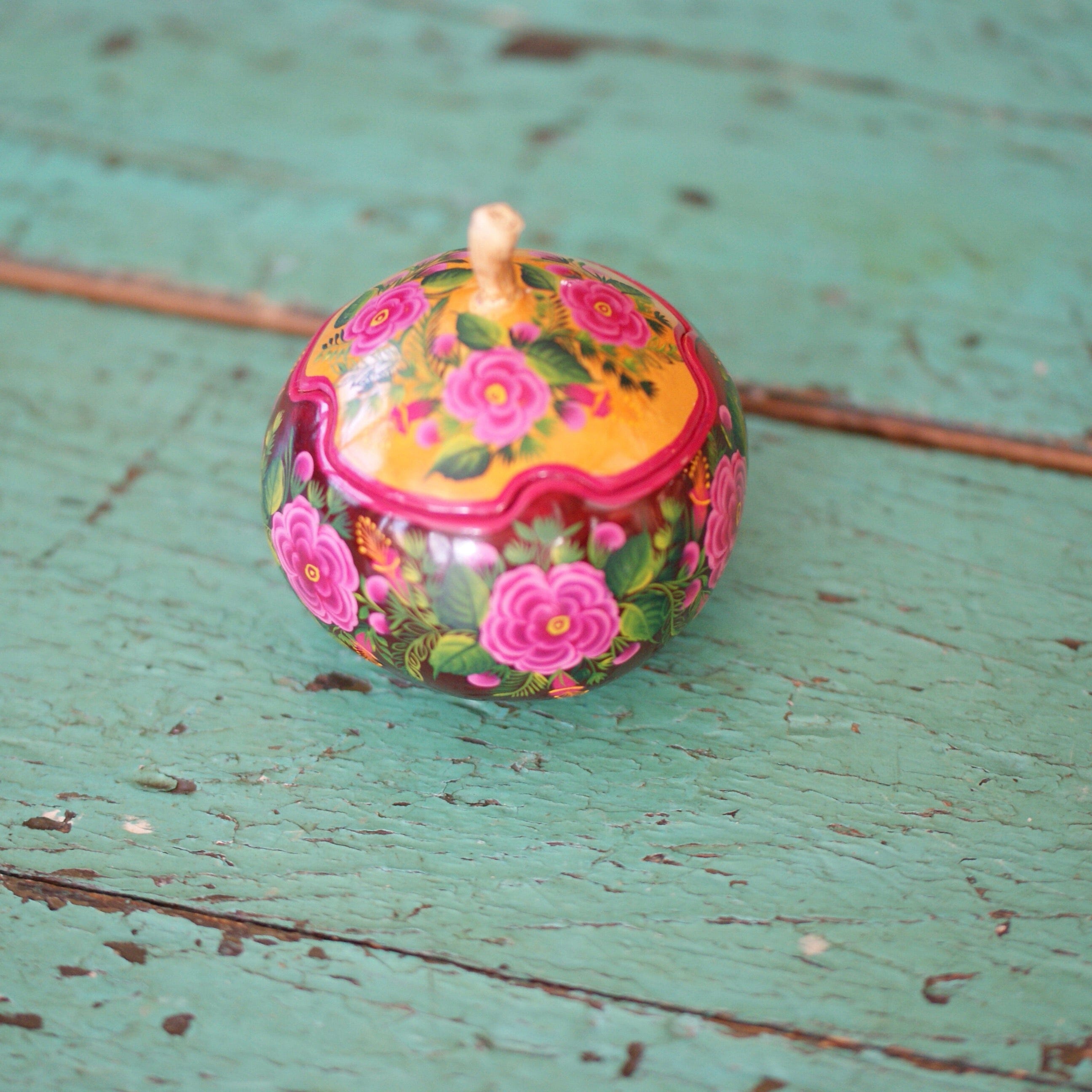 Finely Painted Two Tone Olínala Gourds Home Decor Zinnia Folk Arts #10 Small-orange with red top  