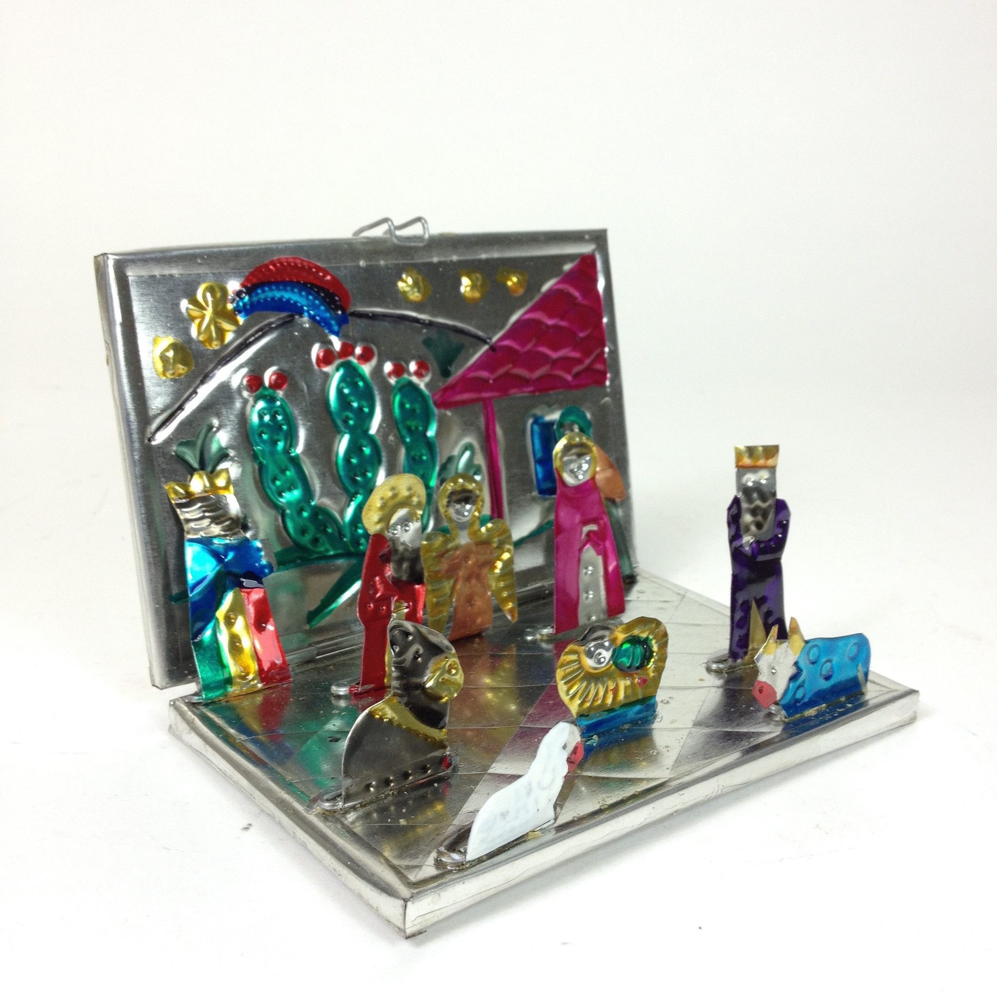 Fold-Up Painted Mexican Tin Nativity Box, Small Christmas Zinnia Folk Arts   