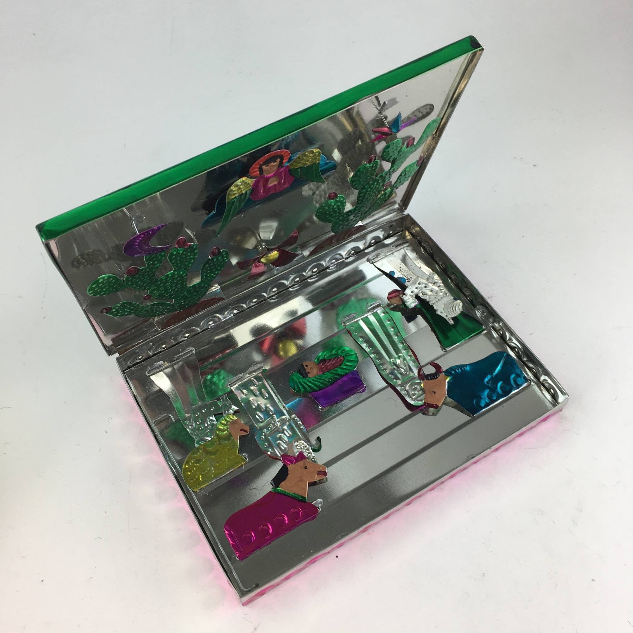 Folding Nativity, Grande Christmas Zinnia Folk Arts   