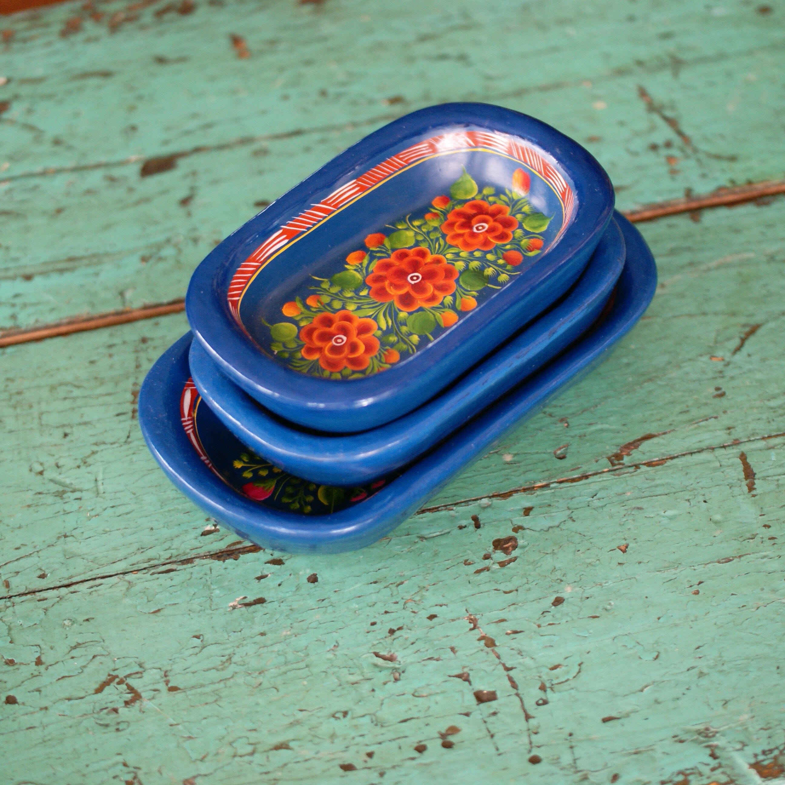 Small Lacquered Olínala Trays Home Decor Zinnia Folk Arts