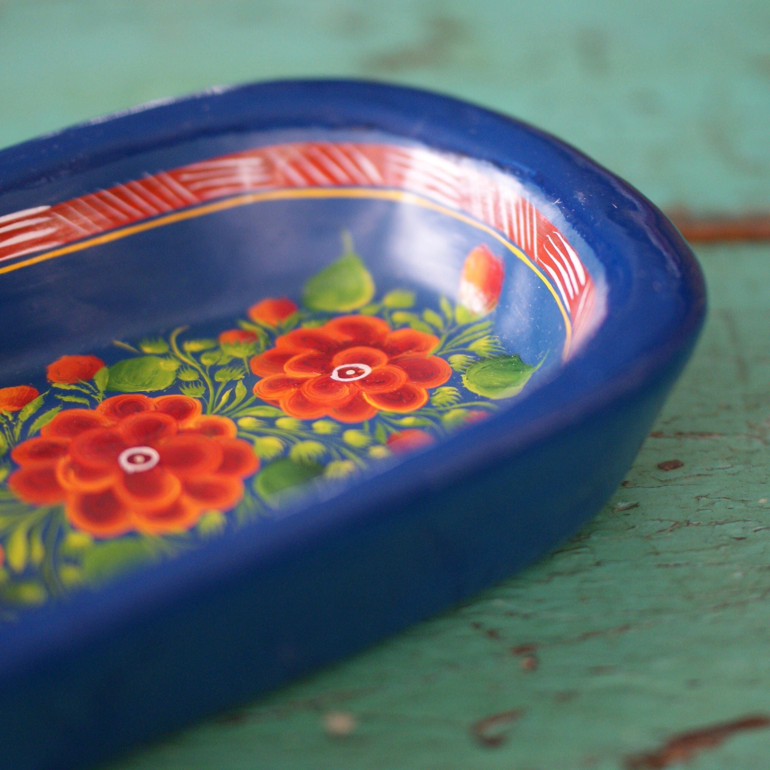 Small Lacquered Olínala Trays Home Decor Zinnia Folk Arts