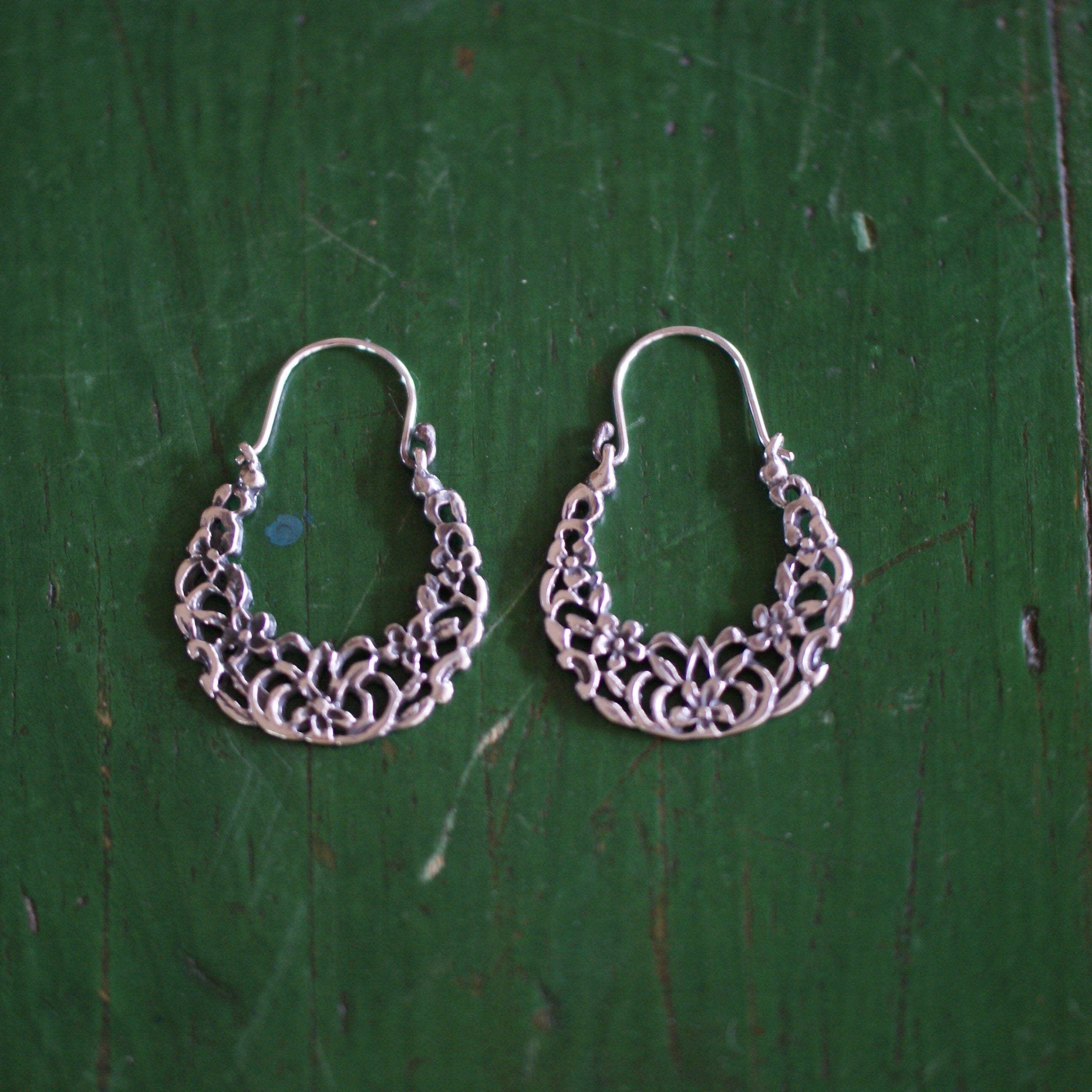 Large Sandcast Arracadas With Flowers, Sterling Silver Jewelry Moosepablos   