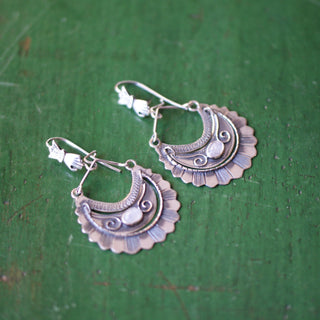 Large Tlaxcala Arracadas Sterling Silver Earrings Jewelry Zinnia Folk Arts Moonstone with Fist  