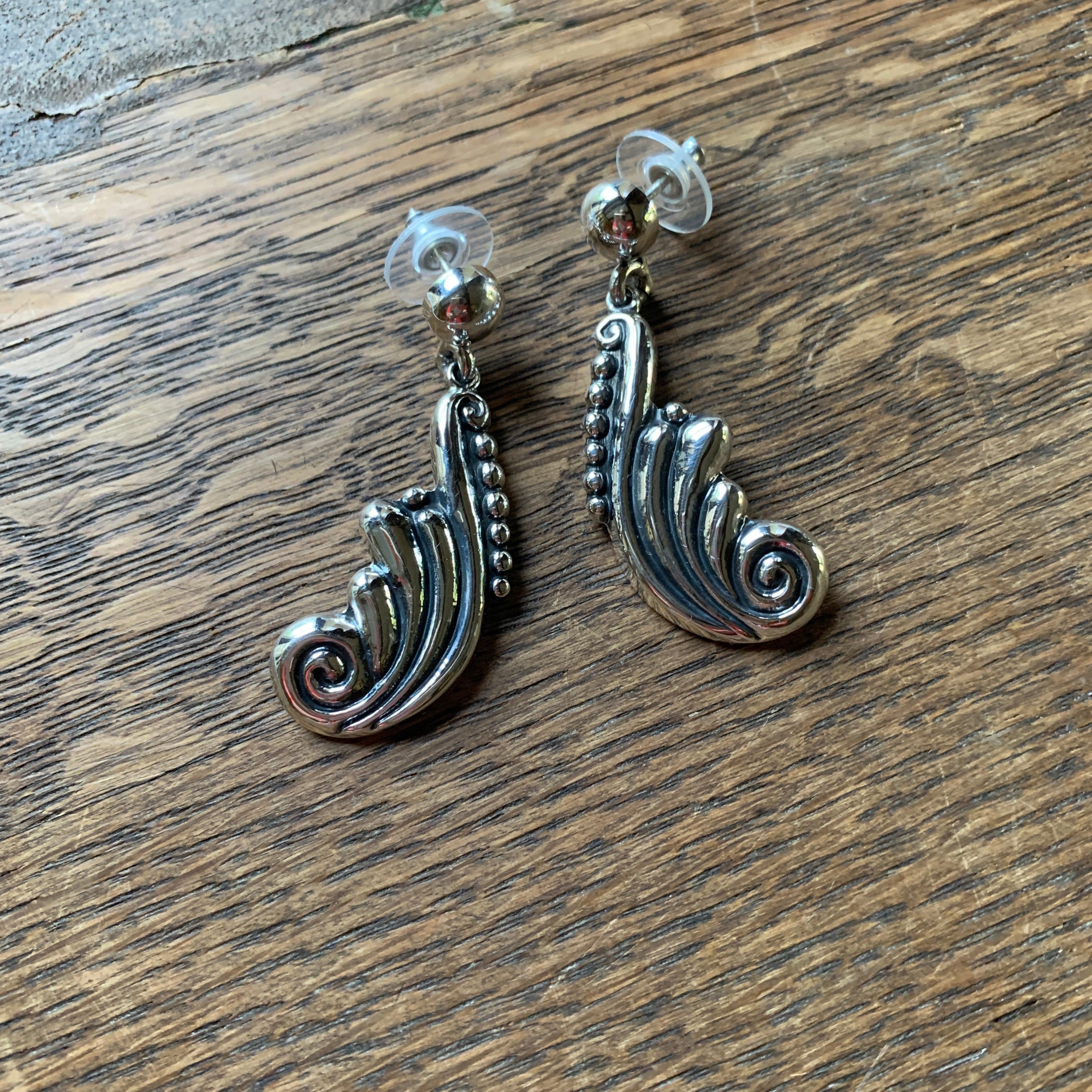 Margot Replica, Mexico Silver Earrings con Casquilla Jewelry Zinnia Folk Arts   