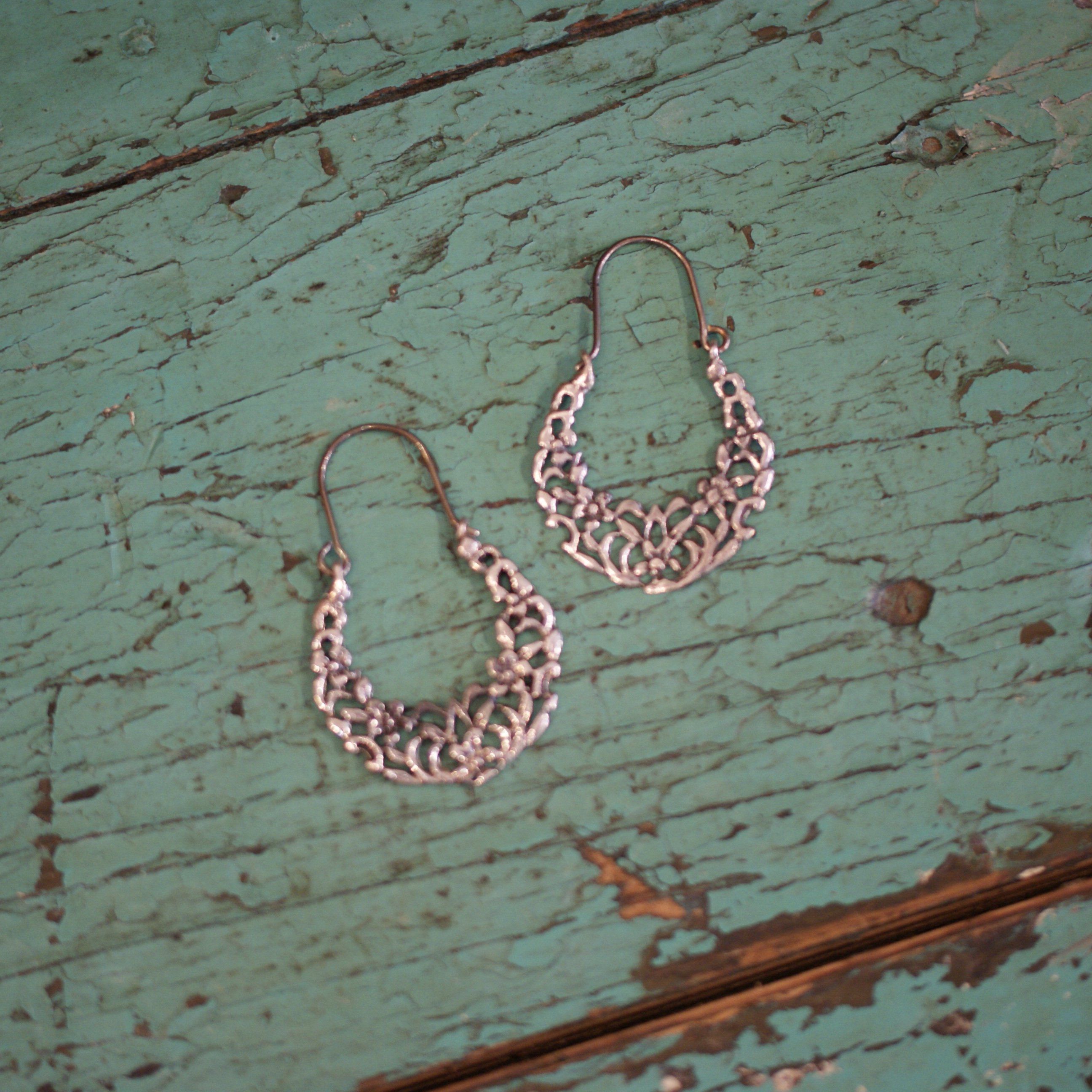 Medium Sandcast Arracadas With Flowers, Sterling Silver Jewelry Zinnia Folk Arts   