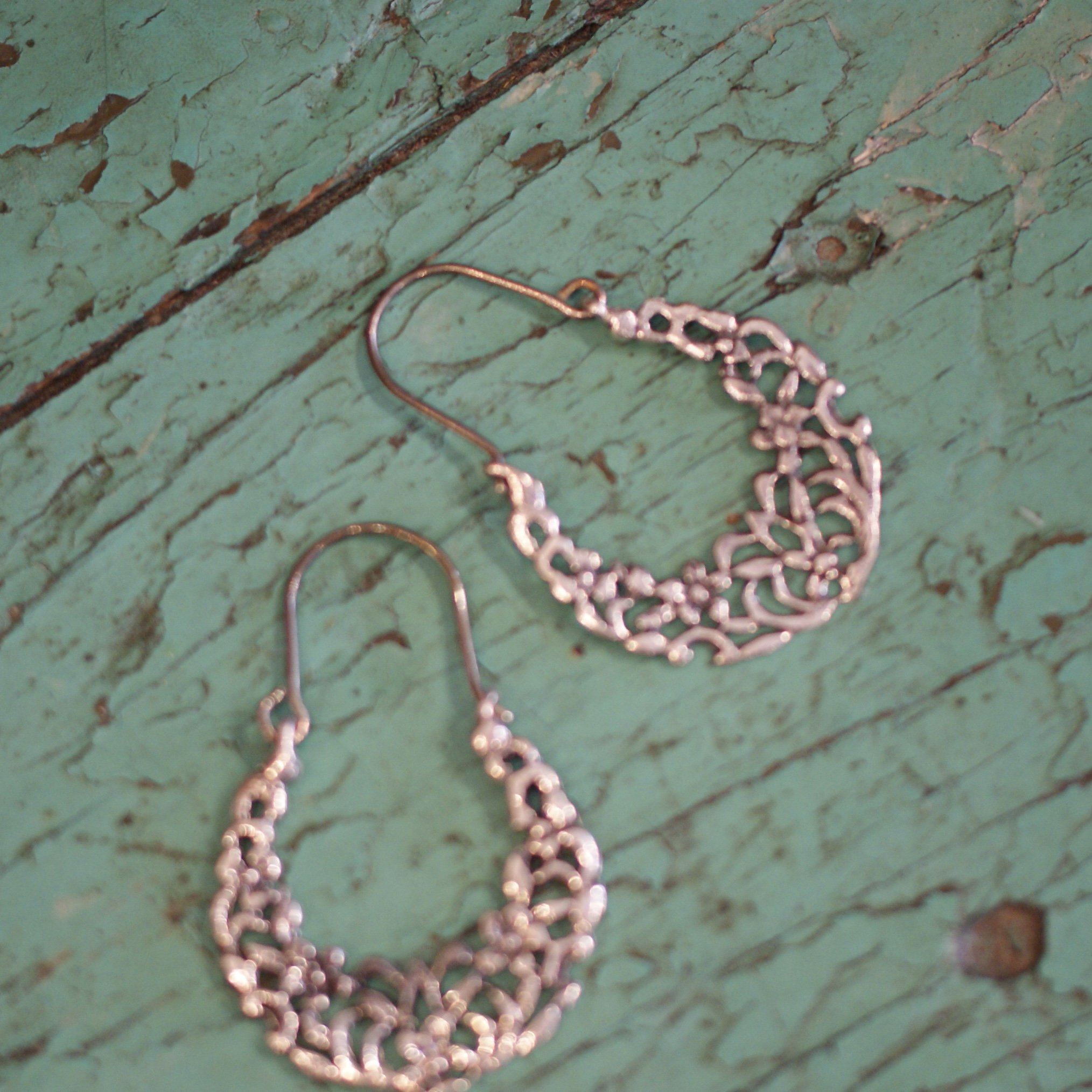 Medium Sandcast Arracadas With Flowers, Sterling Silver Jewelry Zinnia Folk Arts   