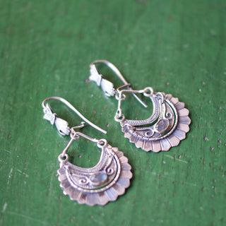 Medium Tlaxcala Arracadas Sterling Silver Earrings Jewelry Zinnia Folk Arts Moonstone with fist  