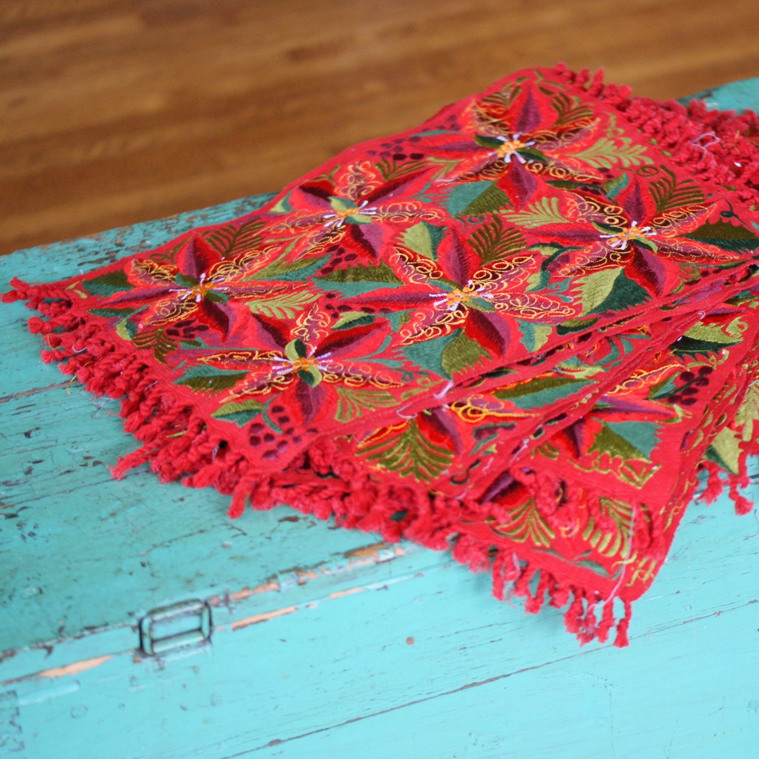 Mexican Christmas Machine Embroidered Placemats Textile Zinnia Folk Arts   