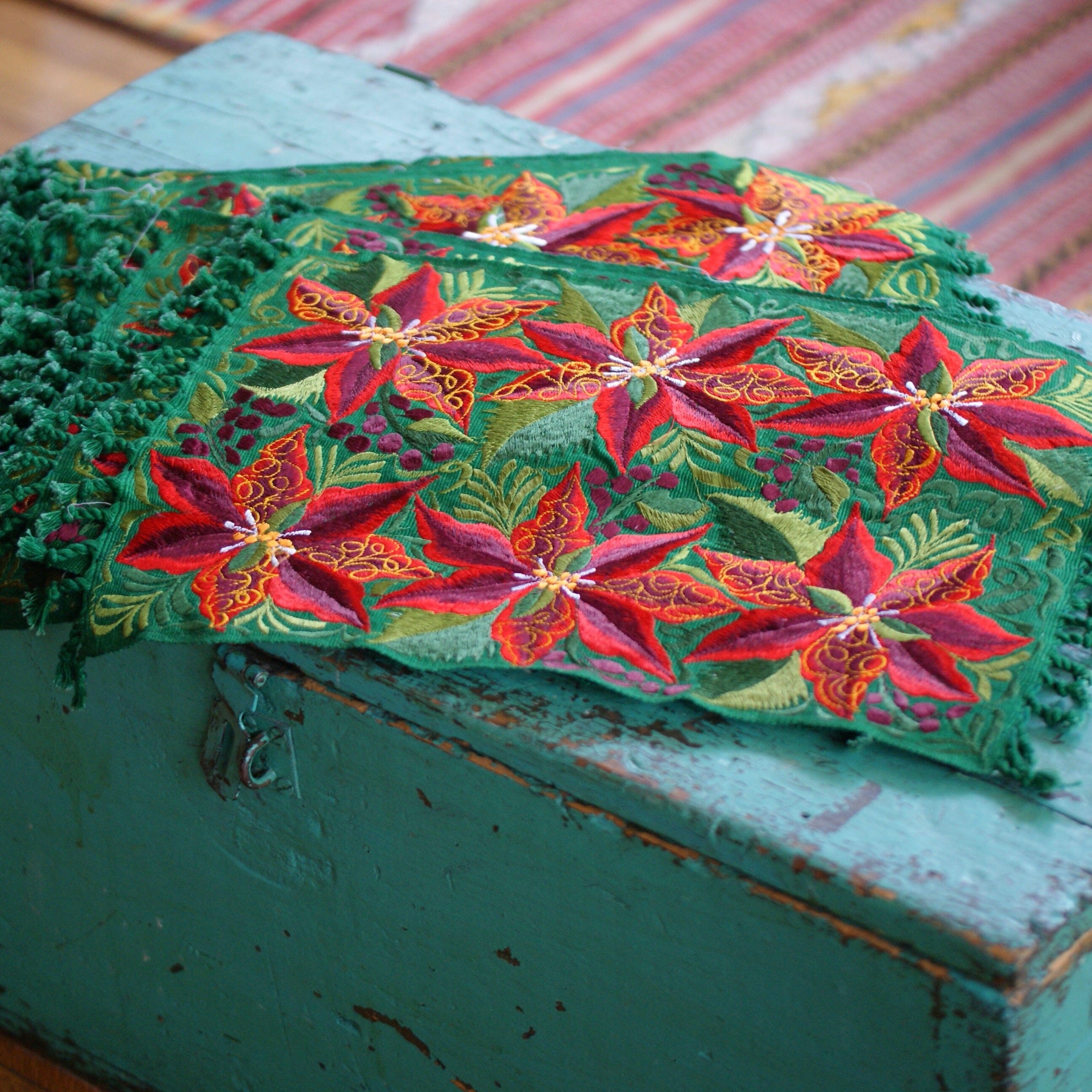 Mexican Christmas Machine Embroidered Placemats Textile Zinnia Folk Arts   