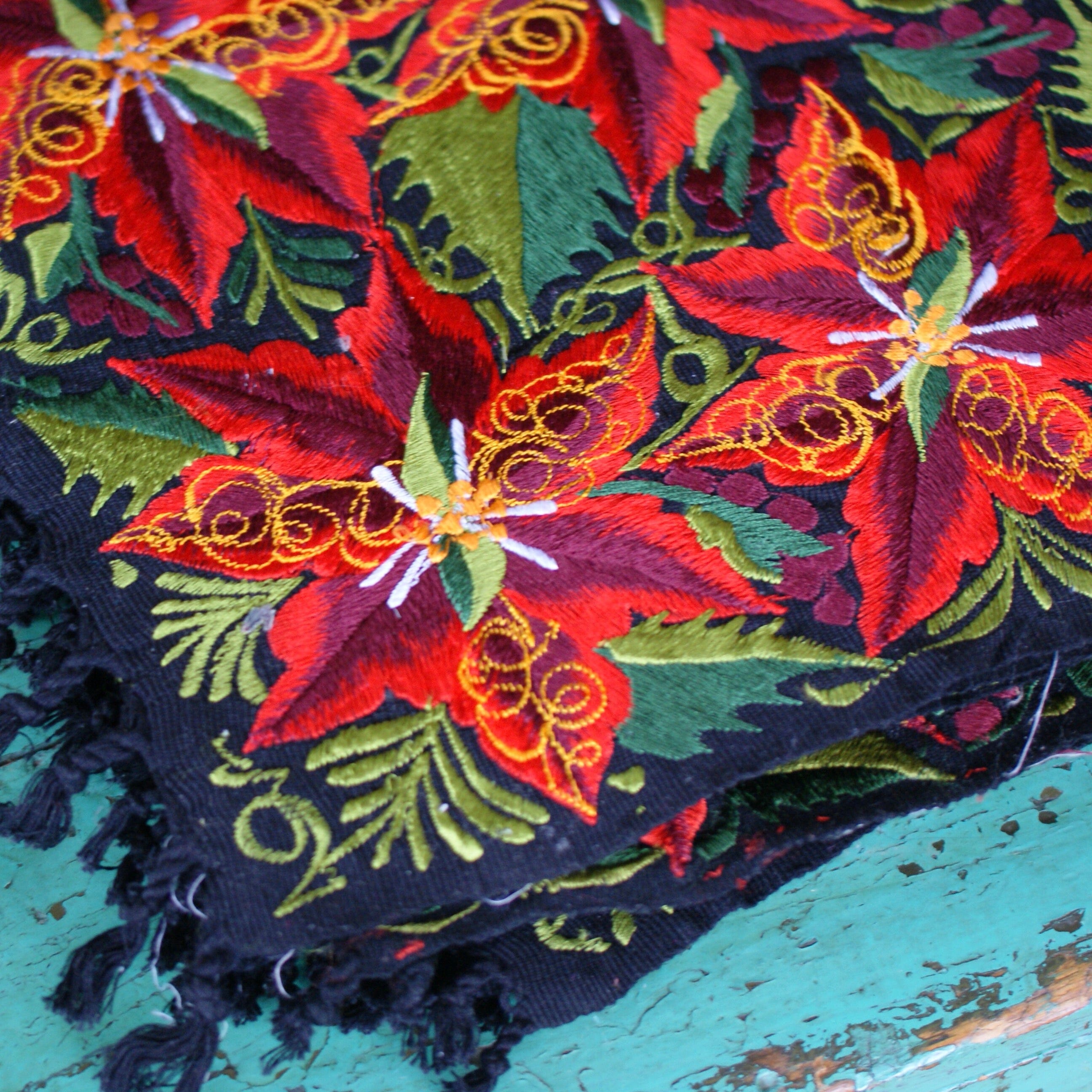 Mexican Christmas Machine Embroidered Placemats Textile Zinnia Folk Arts   