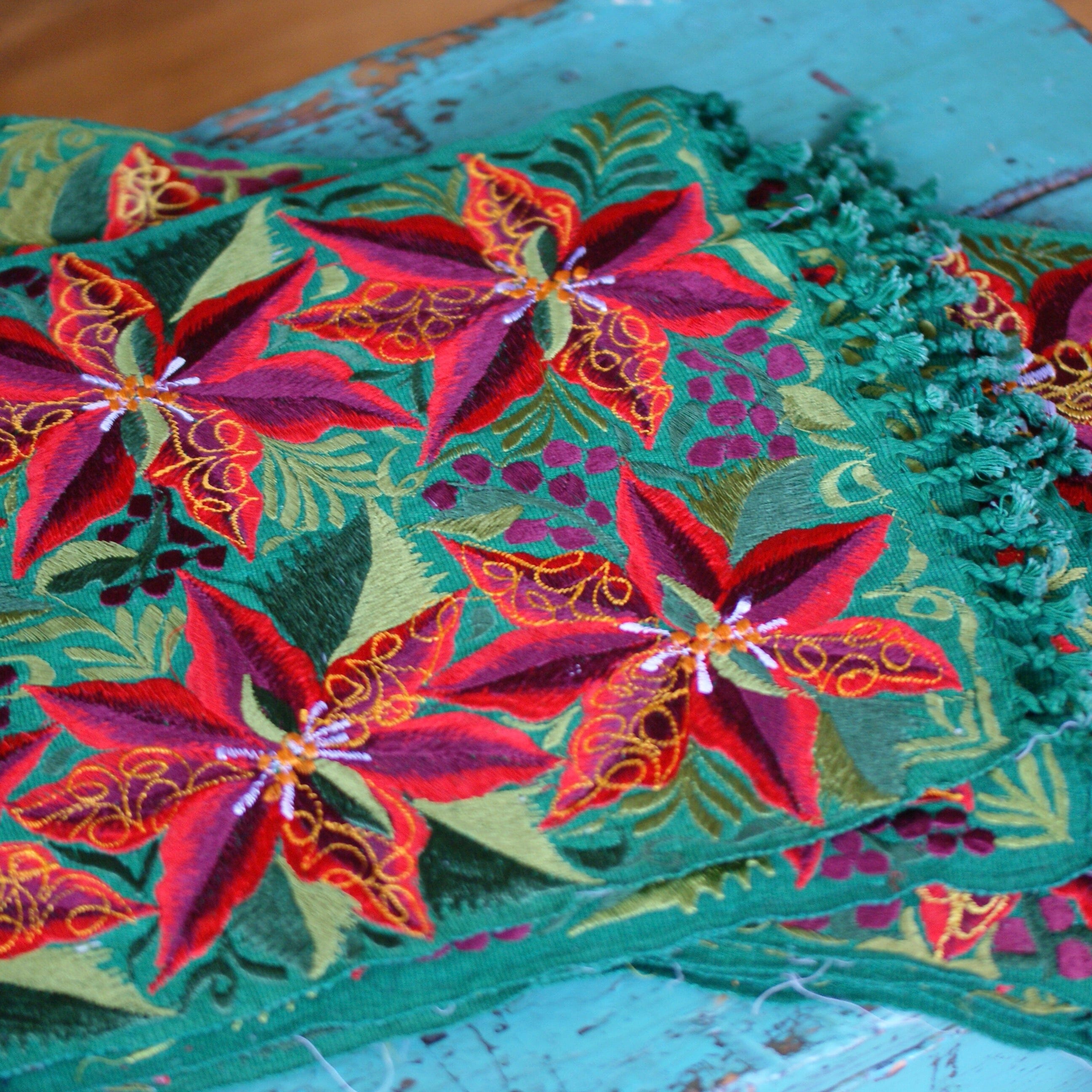 Mexican Christmas Machine Embroidered Placemats Textile Zinnia Folk Arts   