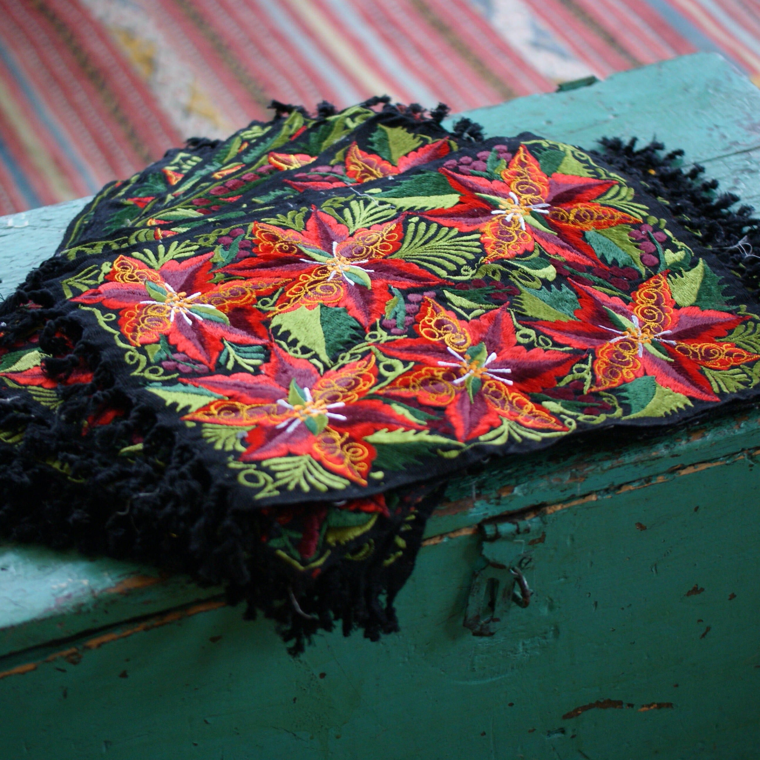 Mexican Christmas Machine Embroidered Placemats Textile Zinnia Folk Arts   