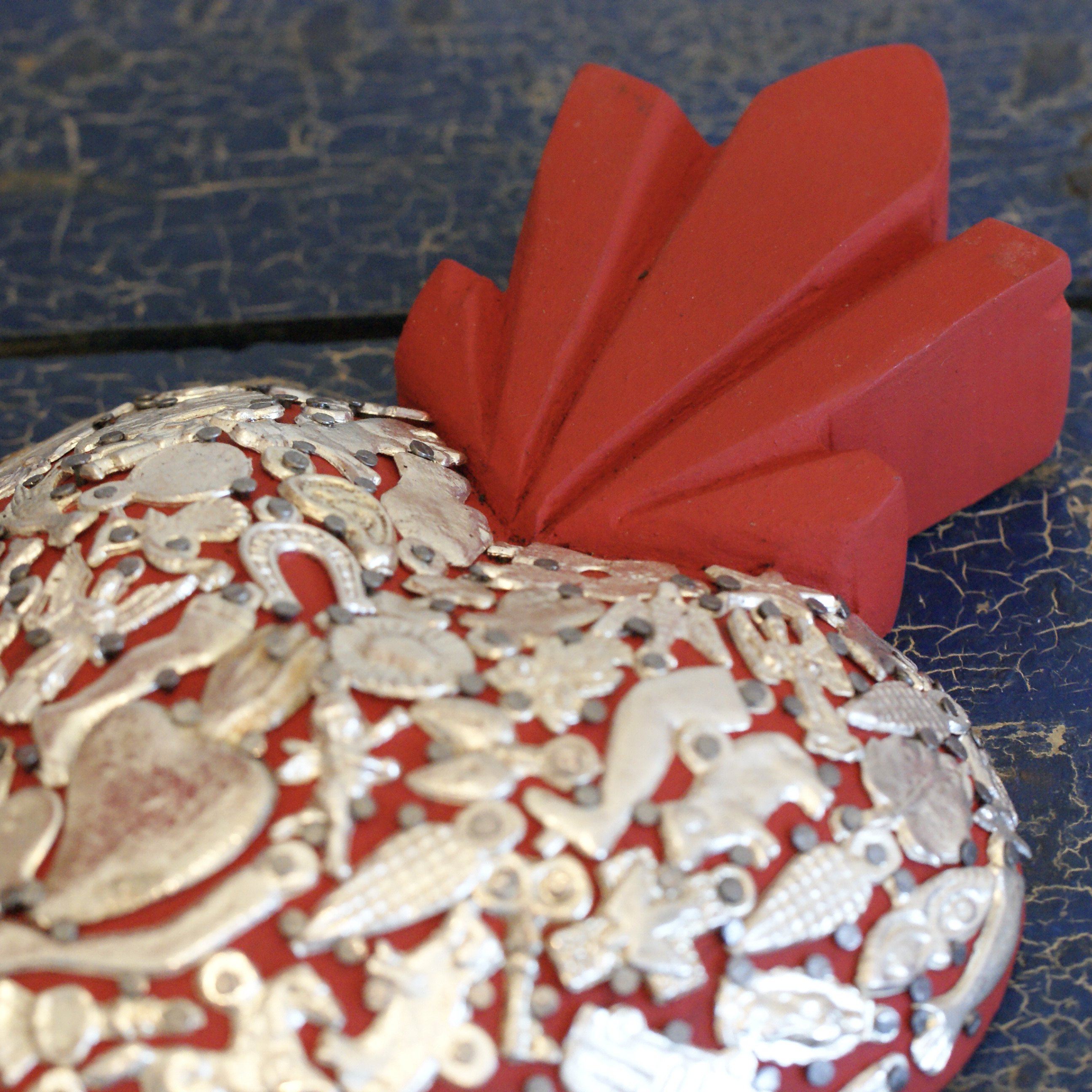 Mexican Milagro-Covered Hearts religious Zinnia Folk Arts Large  