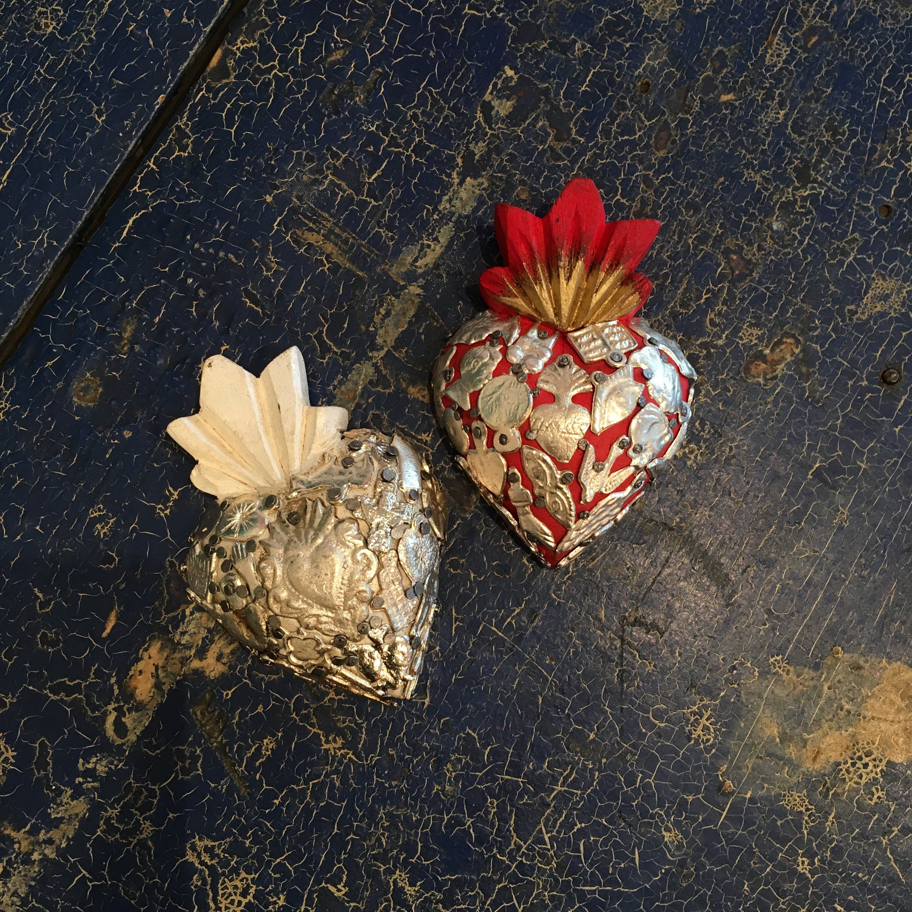 Mexican Milagro-Covered Hearts religious Zinnia Folk Arts Mini  