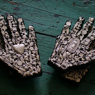 Milagro Covered Hand, Large religious Zinnia Folk Arts   