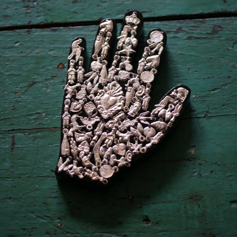 Milagro Covered Hand, Large religious Zinnia Folk Arts Black  