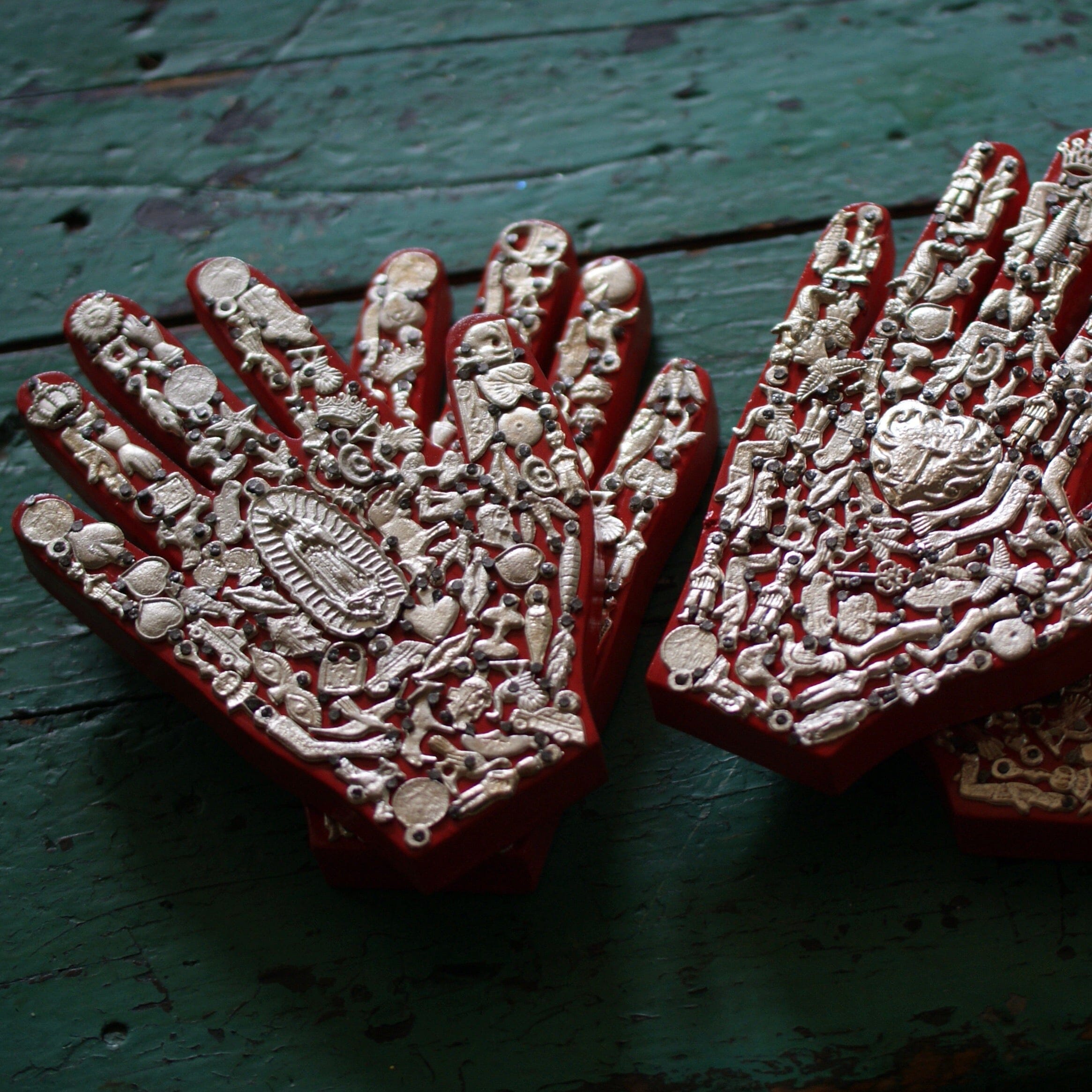 Milagro Covered Hand, Large religious Zinnia Folk Arts Red  