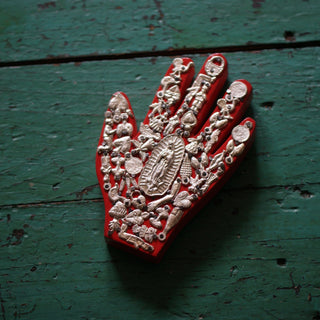Milagro Covered Hand, Small religious Zinnia Folk Arts   