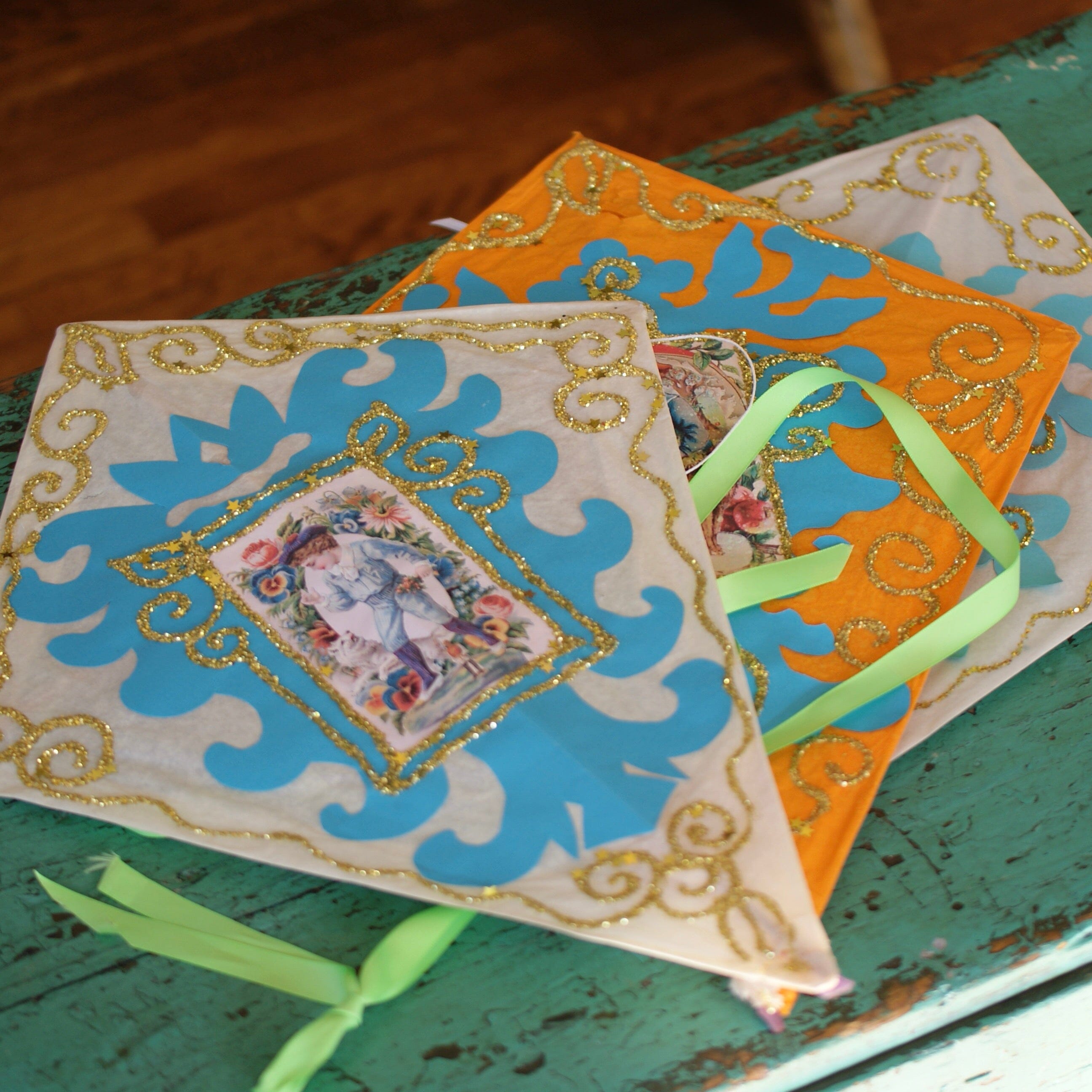 Paper Kites  Zinnia Folk Arts   