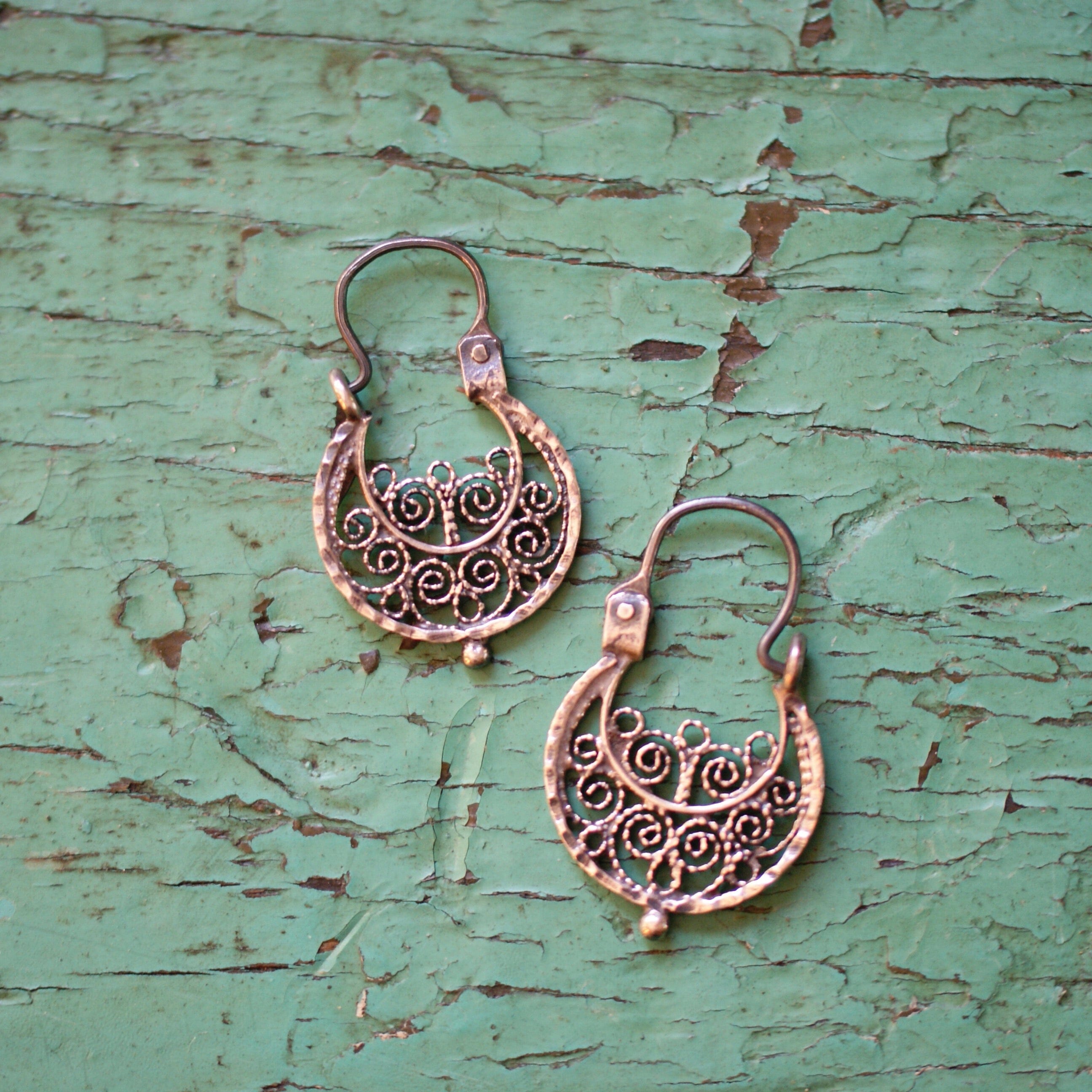 Small Filagree Silver Arracadas Jewelry Chido, MX   