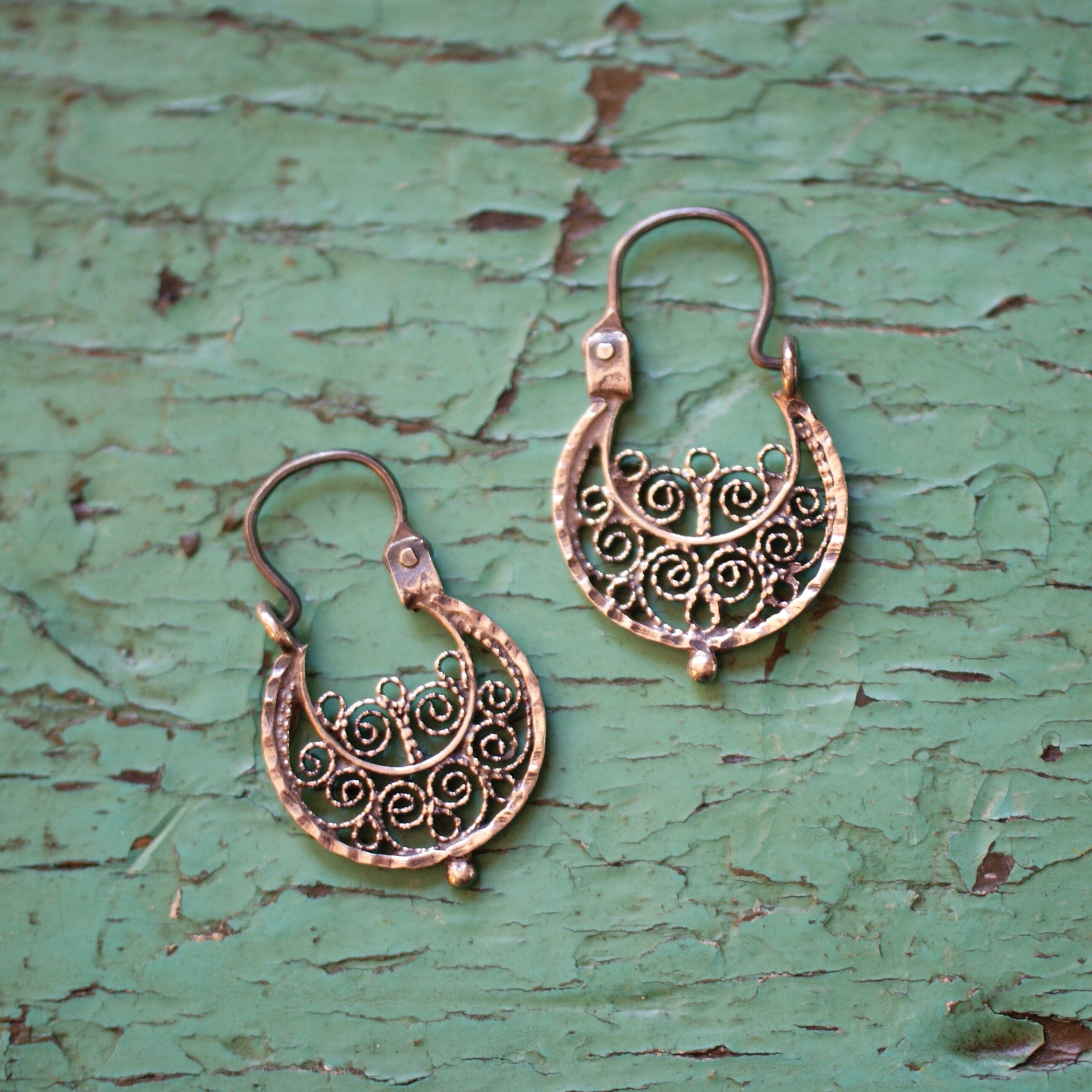 Small Filagree Silver Arracadas Jewelry Chido, MX   