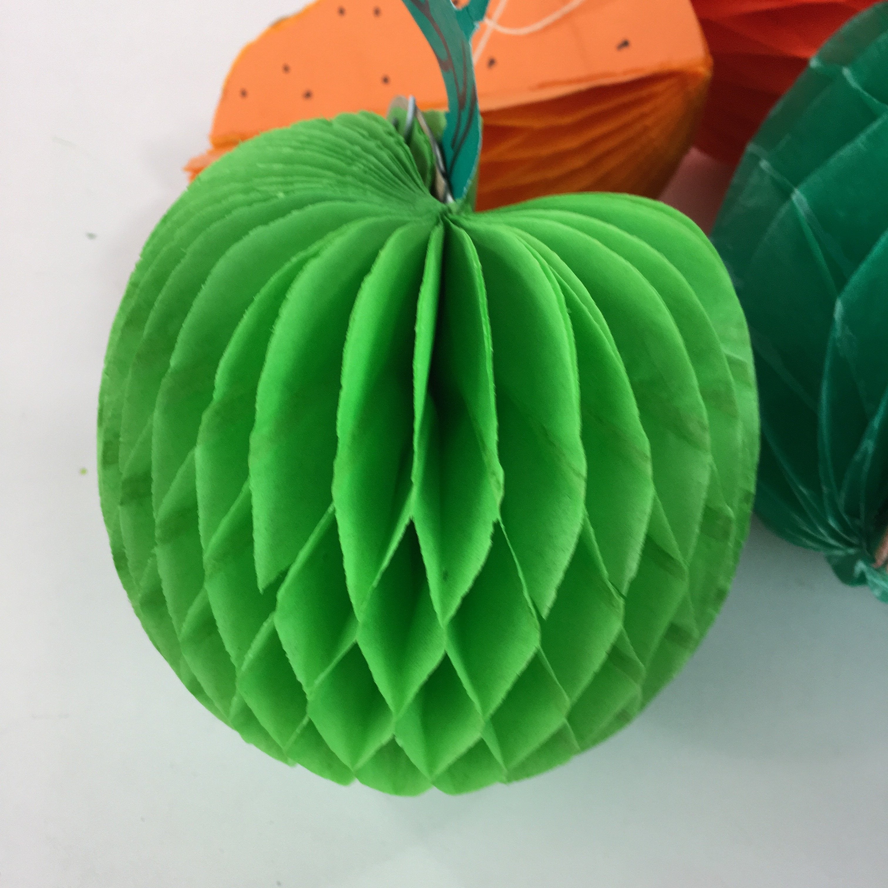 Small Honeycomb Mexican Fruit Fiesta Zinnia Folk Arts Green Apple  