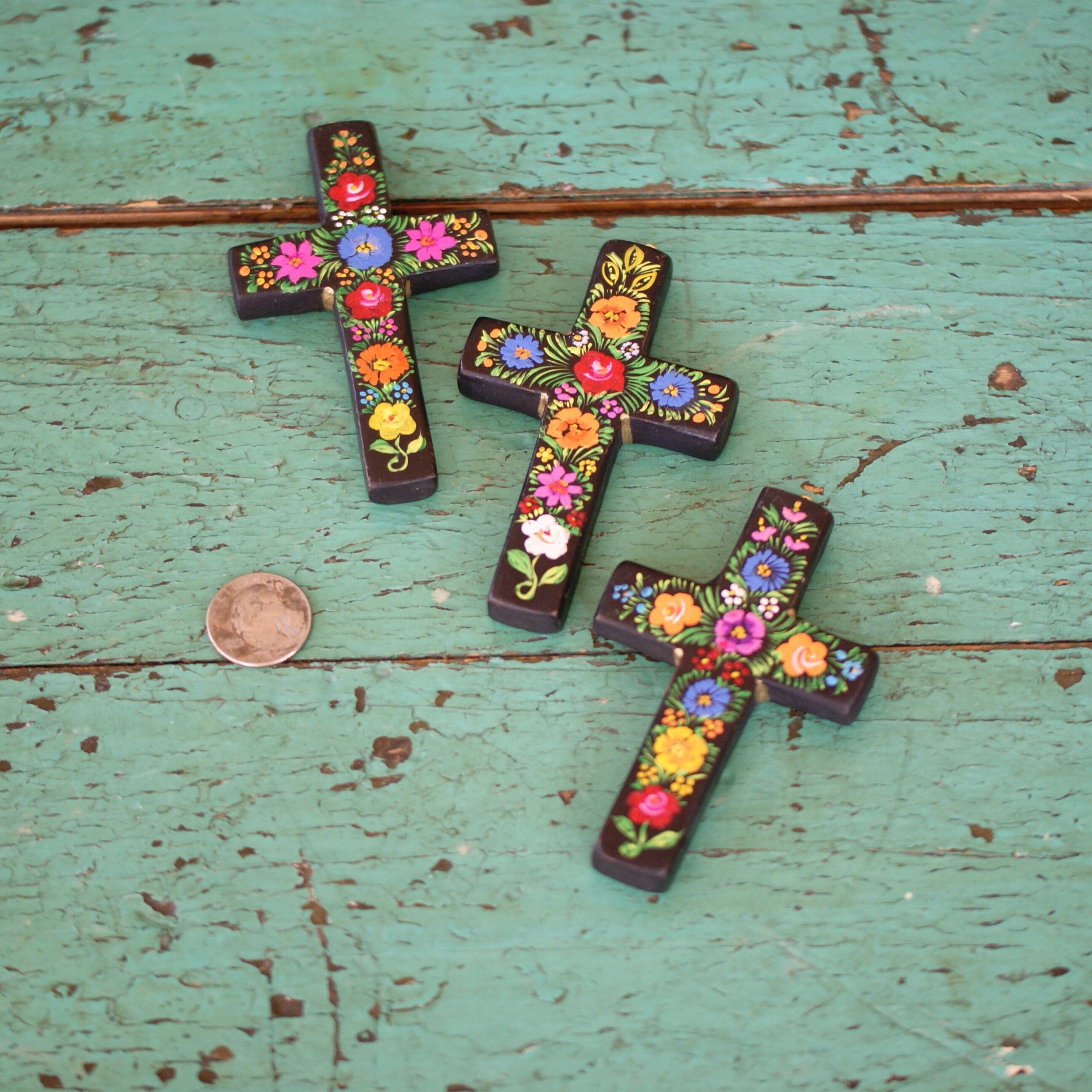 Small Lacquered & Painted Chiapas Wood Cross – Zinnia Folk Arts