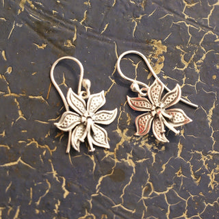Small Mexican Silver Lily Flower Earrings Jewelry Zinnia Folk Arts   