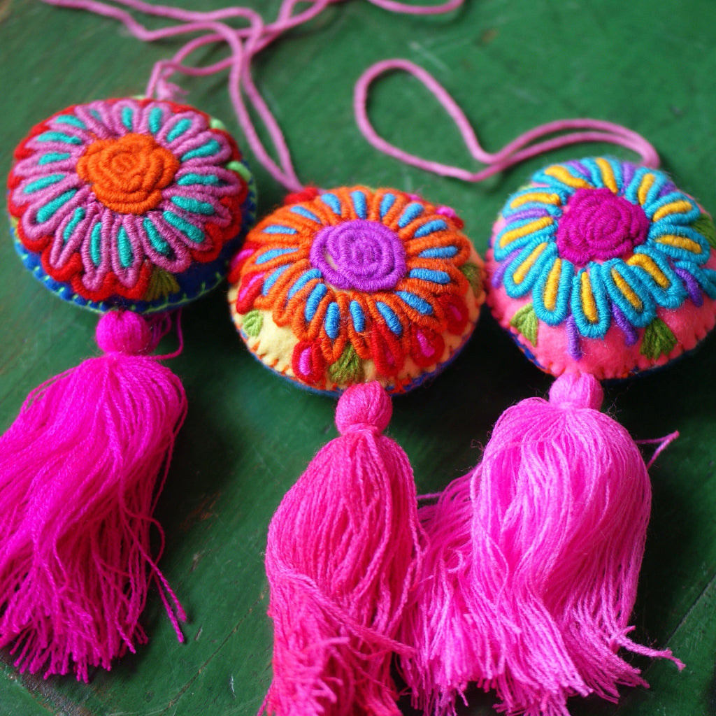 Soft Flannel Round Ornaments, Medium Home Decor Zinnia Folk Arts Pink tassel  