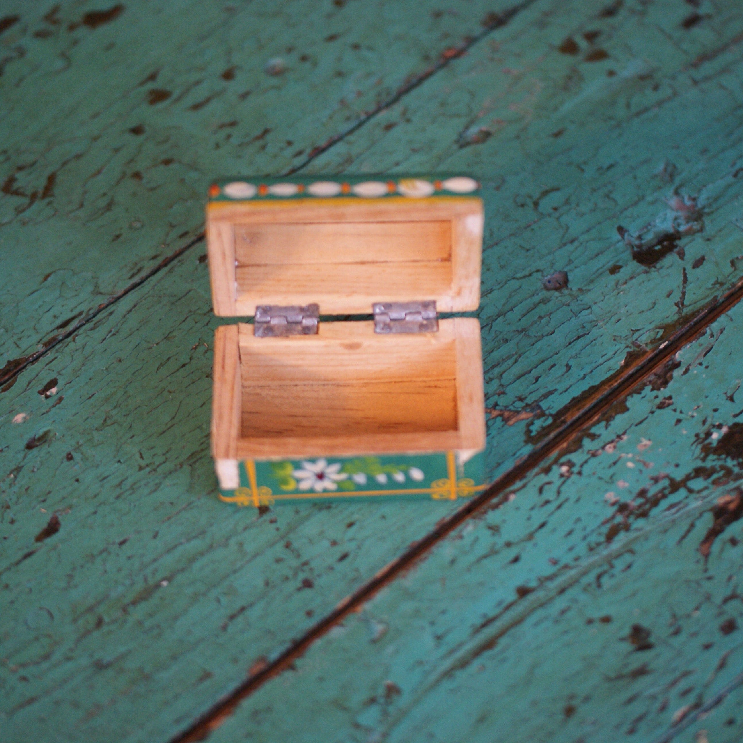 Vintage Lacquer Boxes  Zinnia Folk Arts   