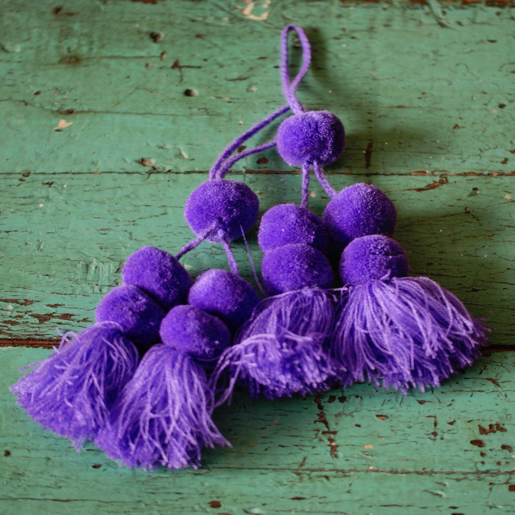 Wool Pompoms, Sets of Pom Poms with Tassel Textile Zinnia Folk Arts Dark Lilac  
